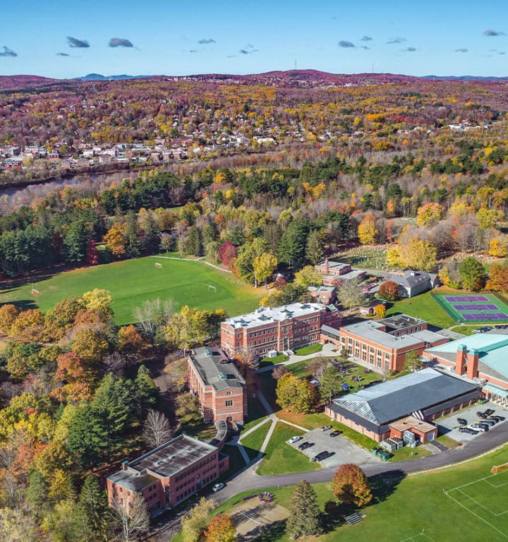 Luftaufmahme des Campus der Bishop's College School in Québec